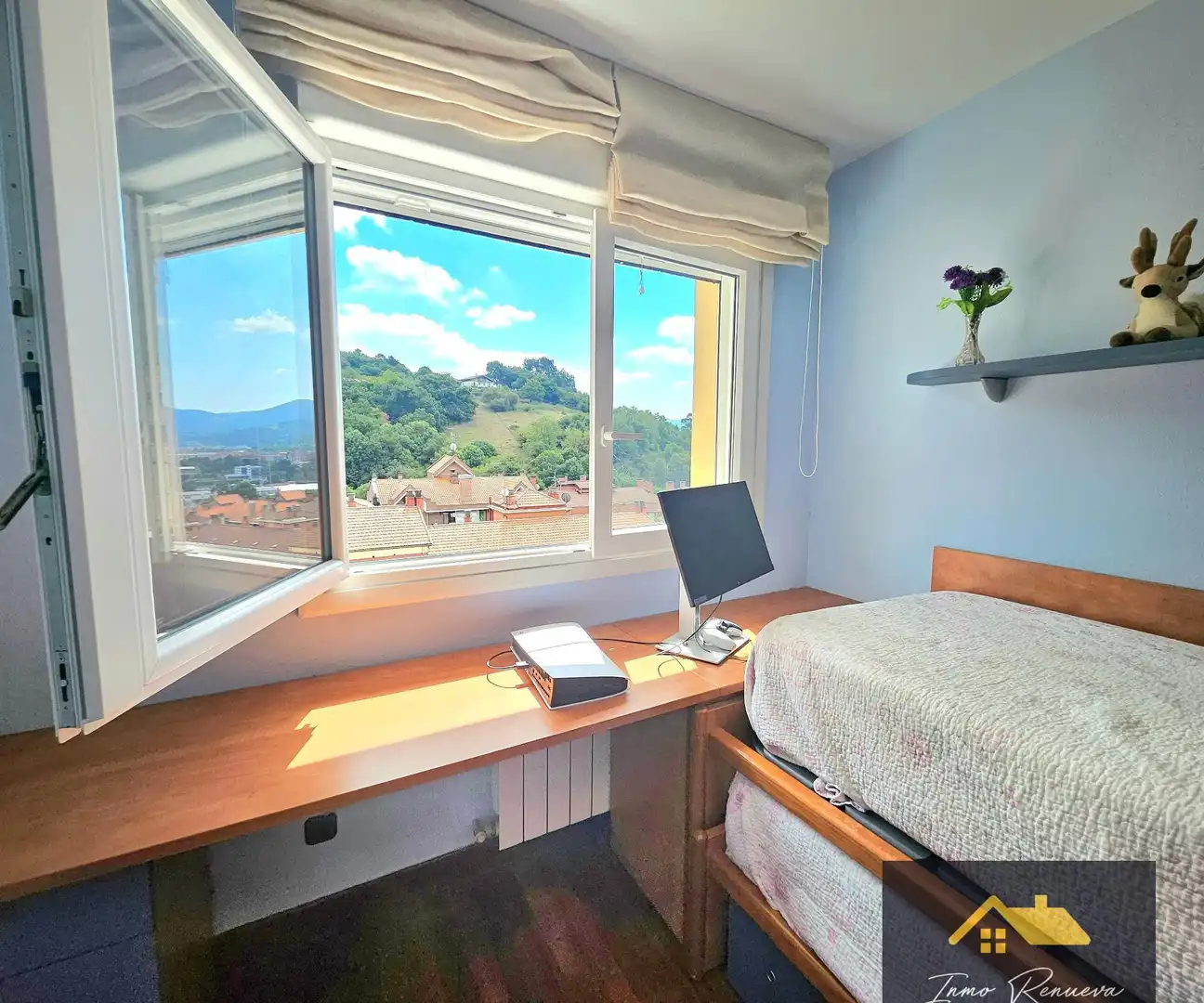 Bedroom of Flat for sale in Etxebarri, Bizkaia