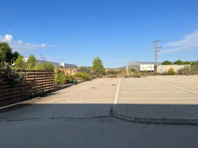 Parking of Buildings for sale in Almansa