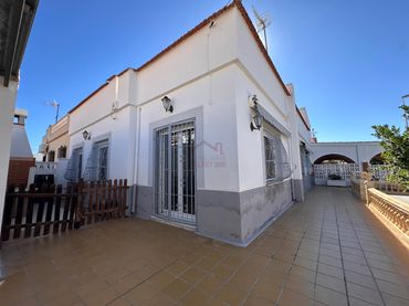 Adosado con jardín en venta en El Altet