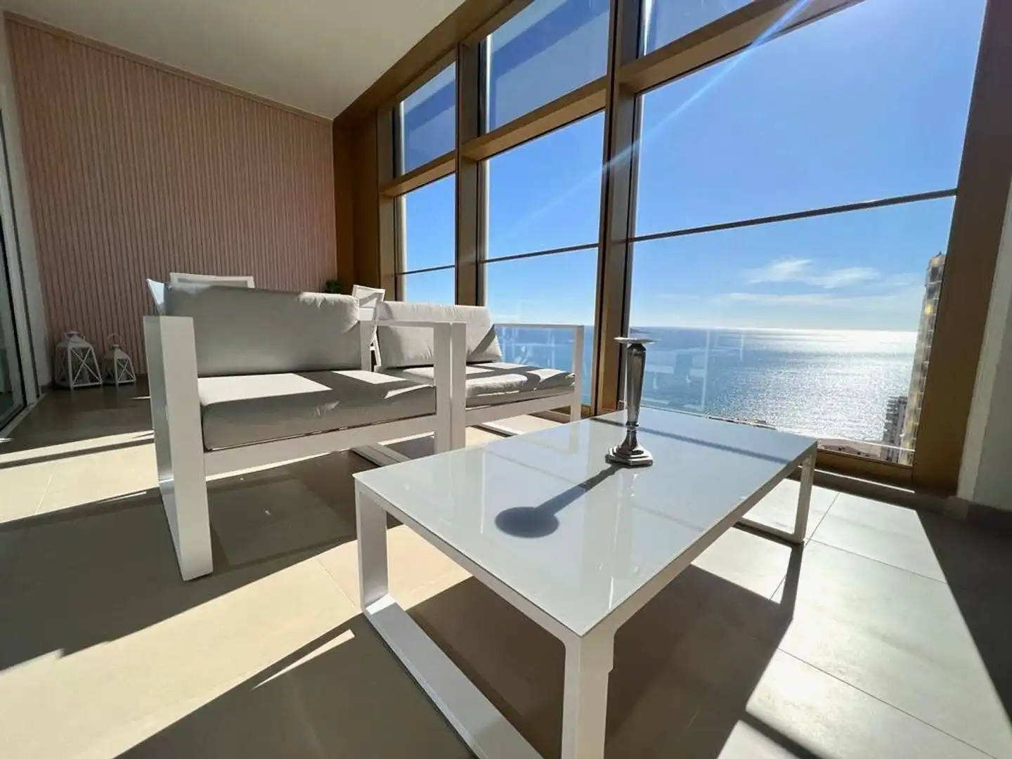 Terrassa de Casa o xalet de lloguer en Benidorm amb Aire condicionat, Jardí privat i Moblat