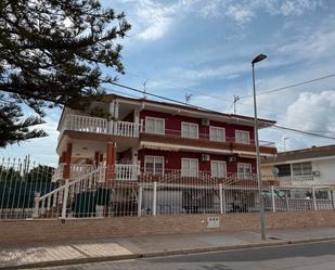 Vista exterior de Apartament en venda en Los Alcázares amb Aire condicionat, Terrassa i Forn
