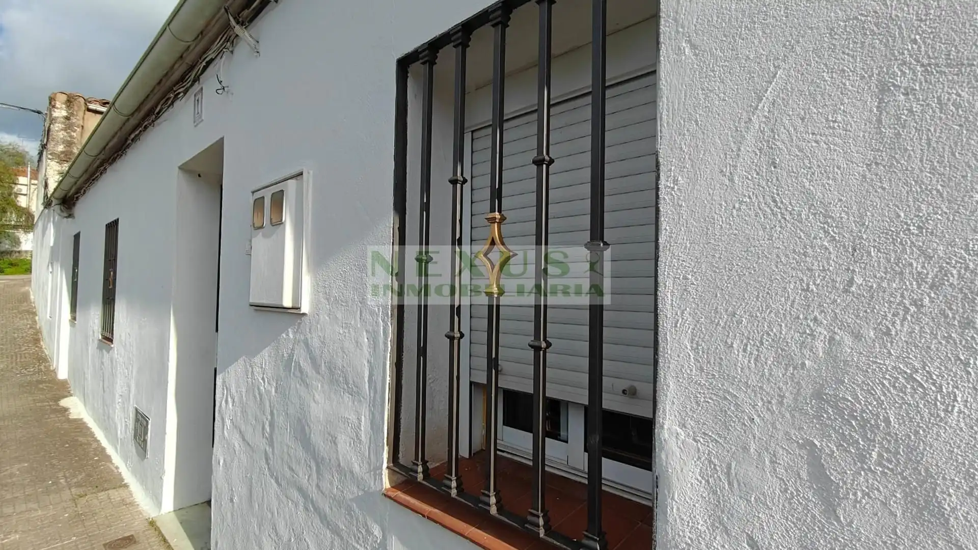 Vista exterior de Casa adosada en venta en Cáceres