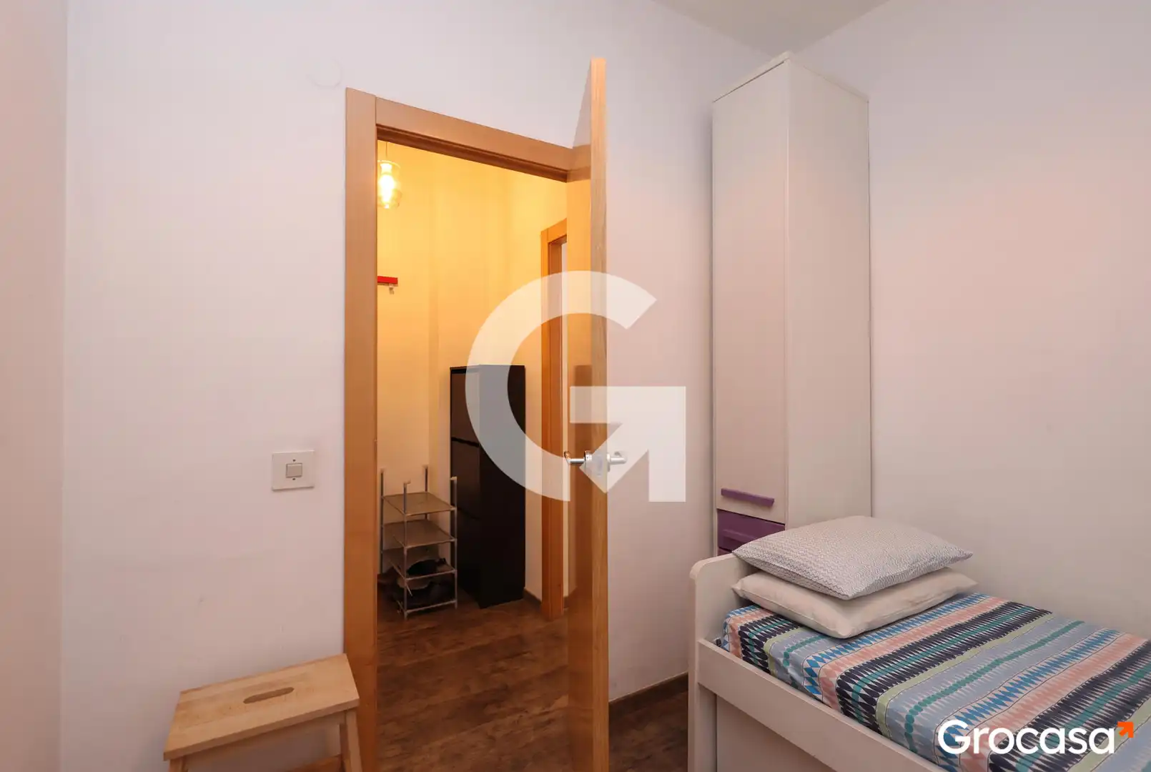 Bedroom of Flat for sale in Barcelona  with Air Conditioner, Oven and Balcony