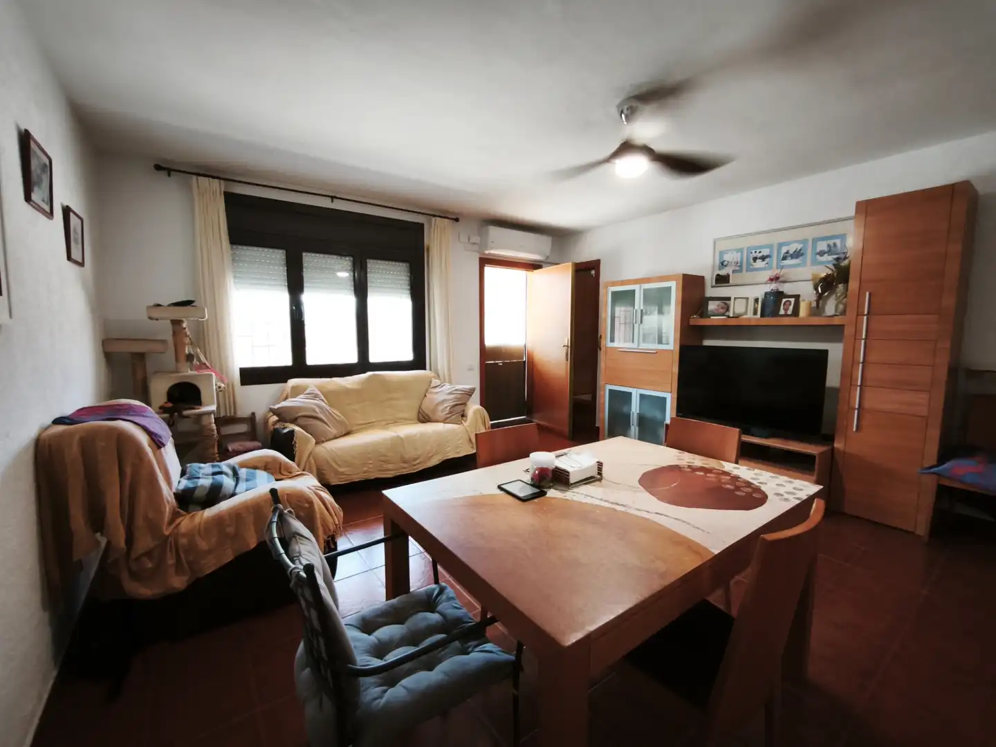 Sala d'estar de Casa o xalet en venda en Santa Oliva amb Aire condicionat, Calefacció i Jardí privat