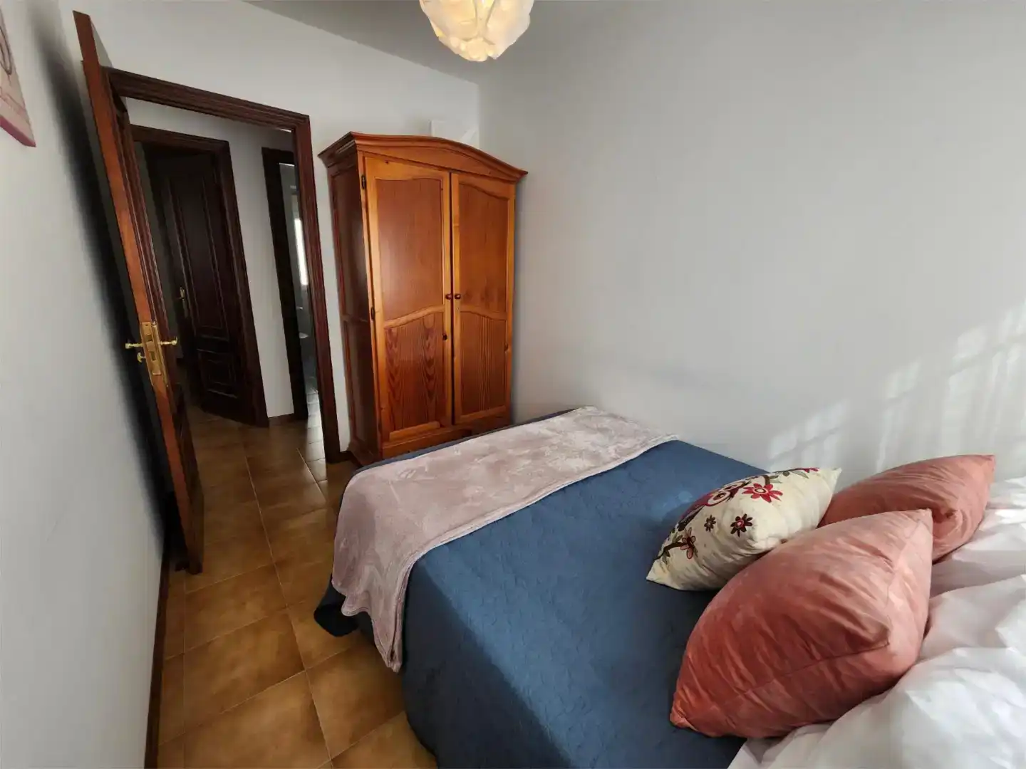 Schlafzimmer von Wohnung zur Miete in Laxe