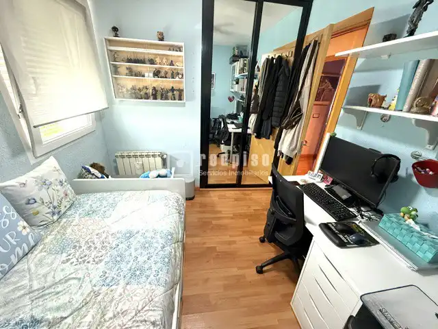 Habitación de Piso en venta en Madrid con Aire acondicionado, Calefacción y Jardín privado