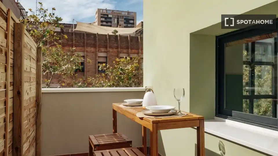 Flat with terrace to rent in Eixample, imagen 4