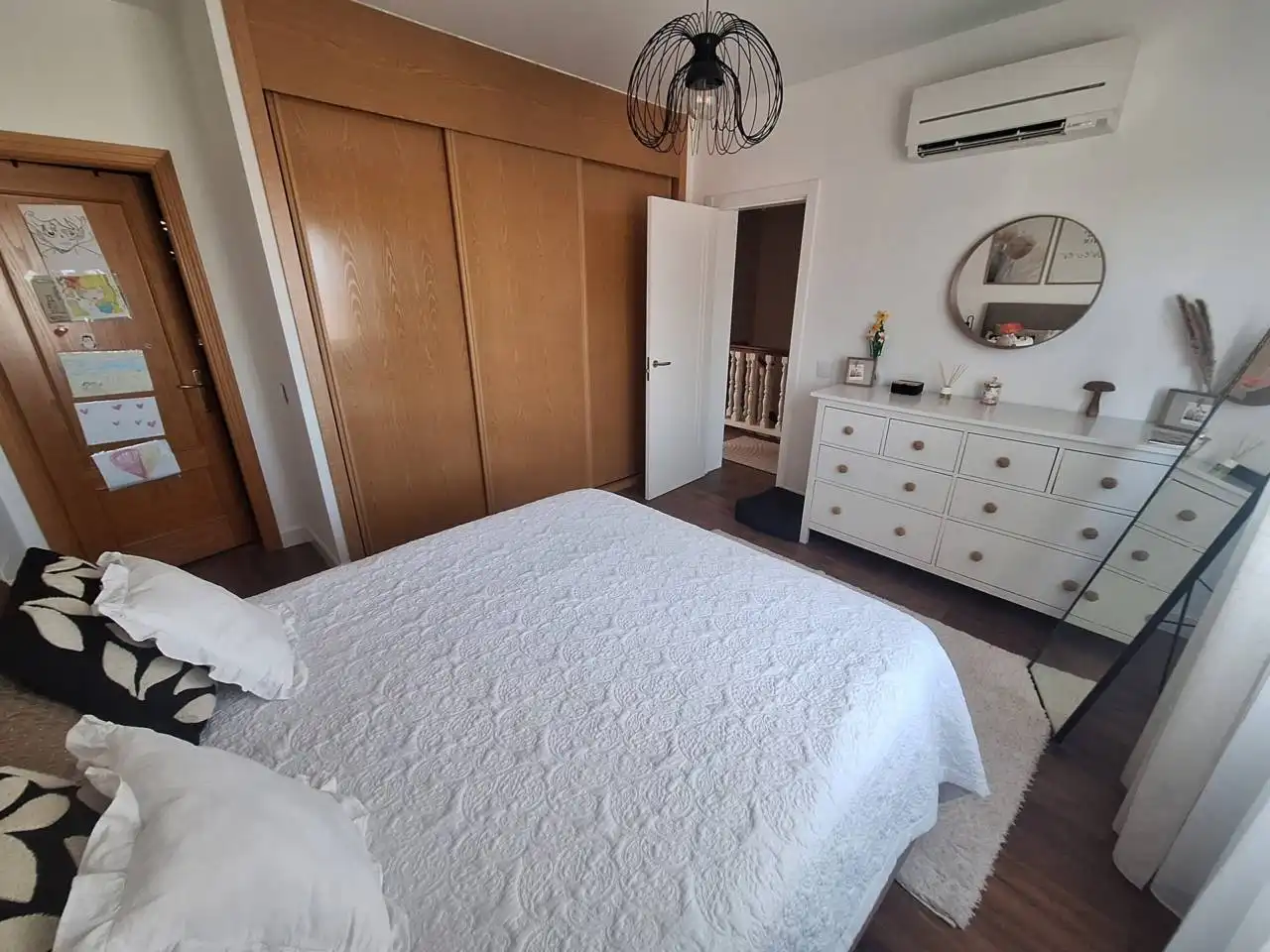Habitación de Casa adosada en venta en Carranque con Aire acondicionado, Calefacción y Terraza