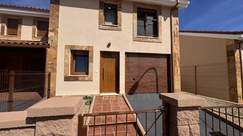 Foto 2 de Piso en venta en Valdefresno, León