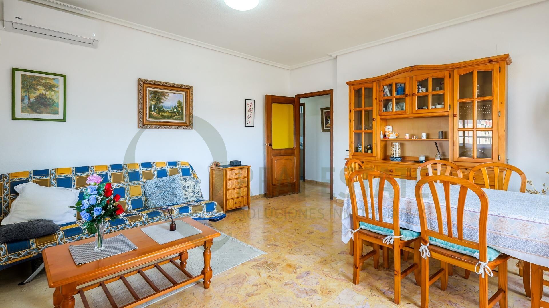 Piso en venta en Alicante / Alacant con Aire acondicionado, Terraza y Balcón