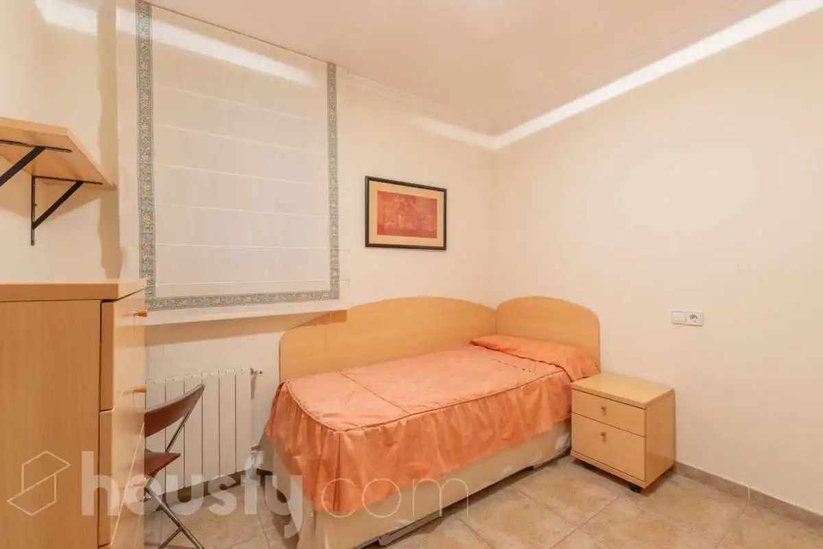 Habitación de Planta baja en venta en Vilanova i la Geltrú con Aire acondicionado, Calefacción y Terraza