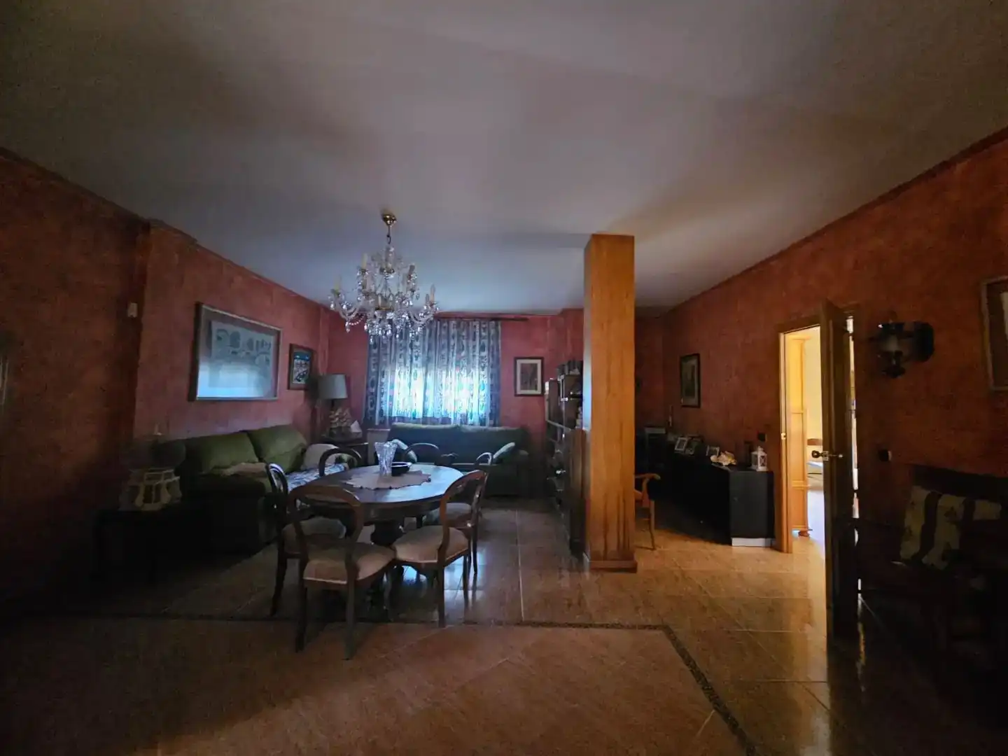 Sala d'estar de Casa o xalet en venda en Navahermosa amb Aire condicionat, Piscina i Balcó