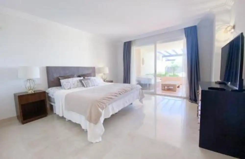 Apartament amb piscina en venda a Nueva Andalucía, imagen 9