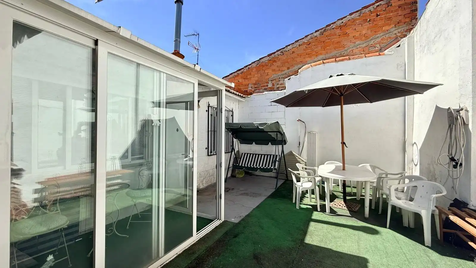 Terrassa de Casa o xalet en venda en Zarzuela del Pinar amb Calefacció i Moblat