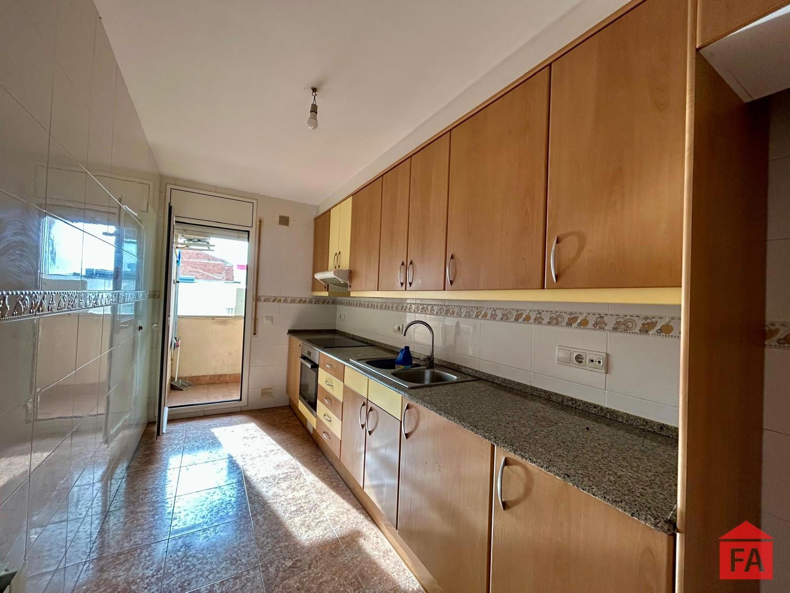 Kitchen of Flat for sale in El Vendrell  with Air Conditioner, Heating and Terrace