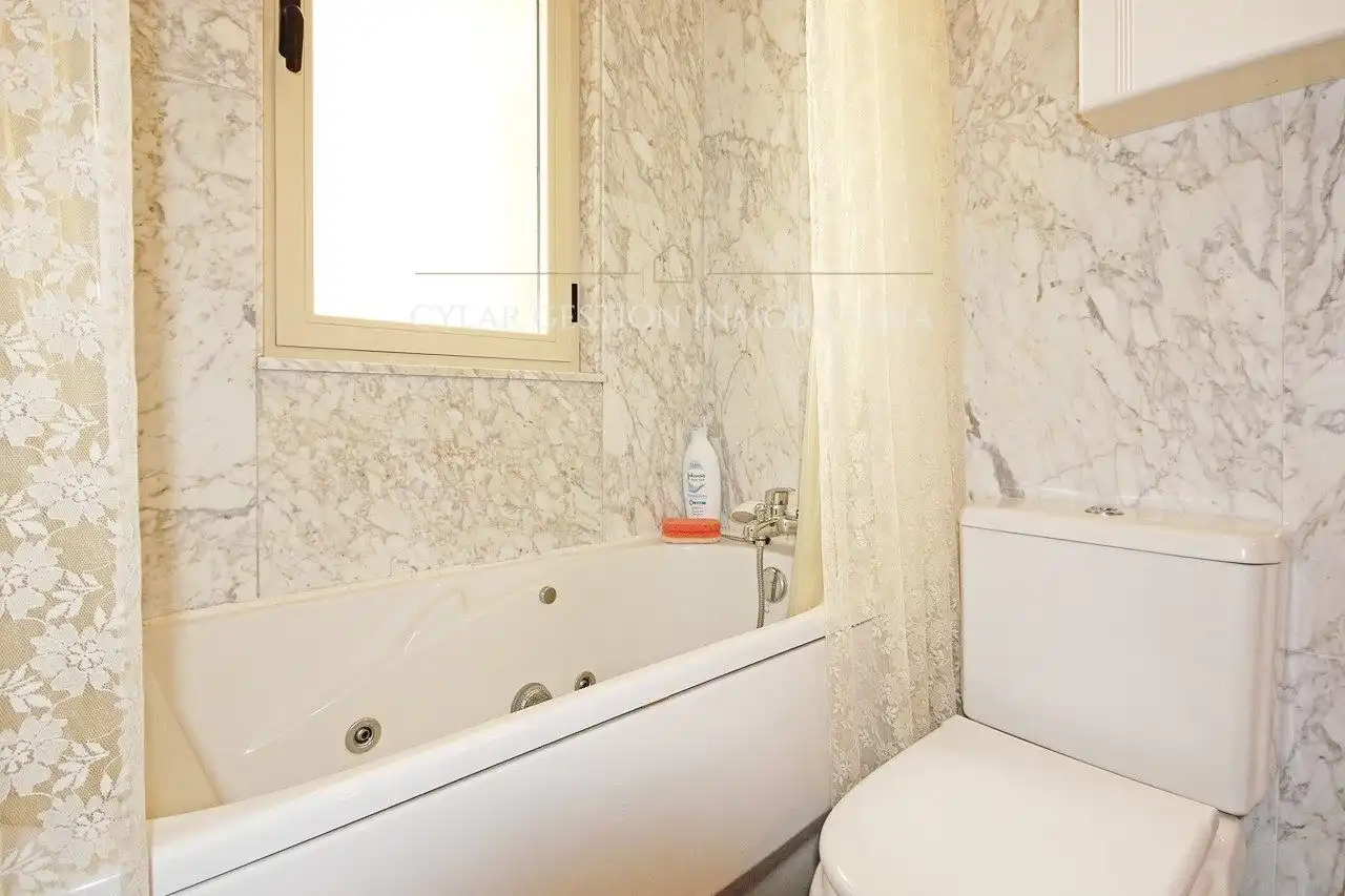 Flat for rent in Poeta Jesús Rasueros, Pizarrales