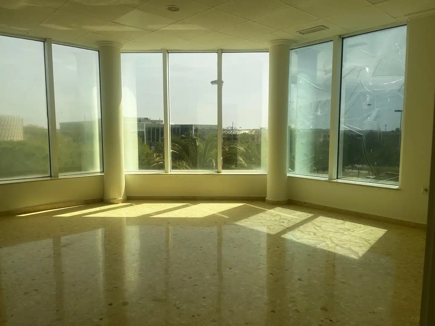 Oficina de lloguer a Torrellano