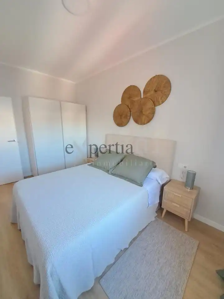 Habitación de Piso de alquiler en A Pobra do Caramiñal con Calefacción y Amueblado