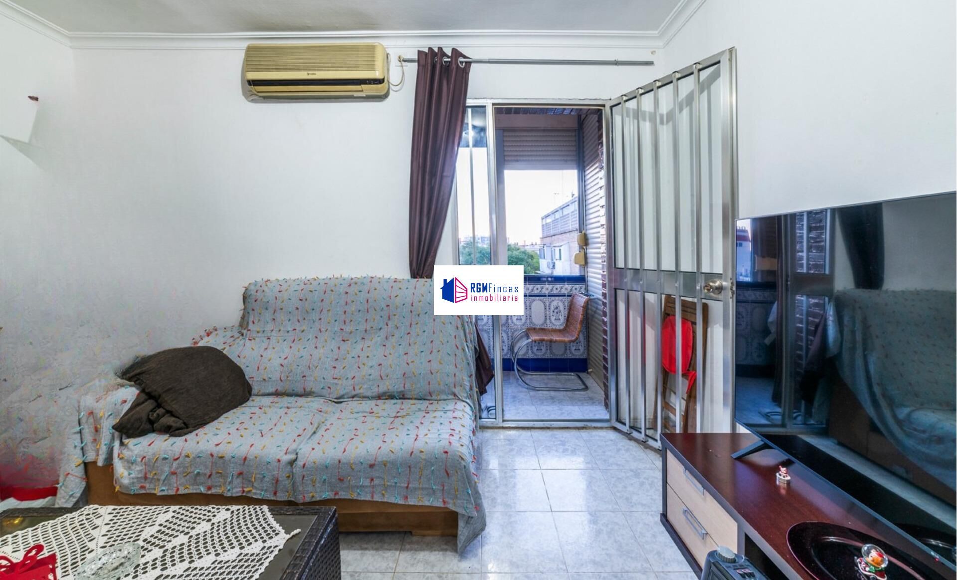 Dormitori de Pis en venda en  Sevilla Capital amb Balcó