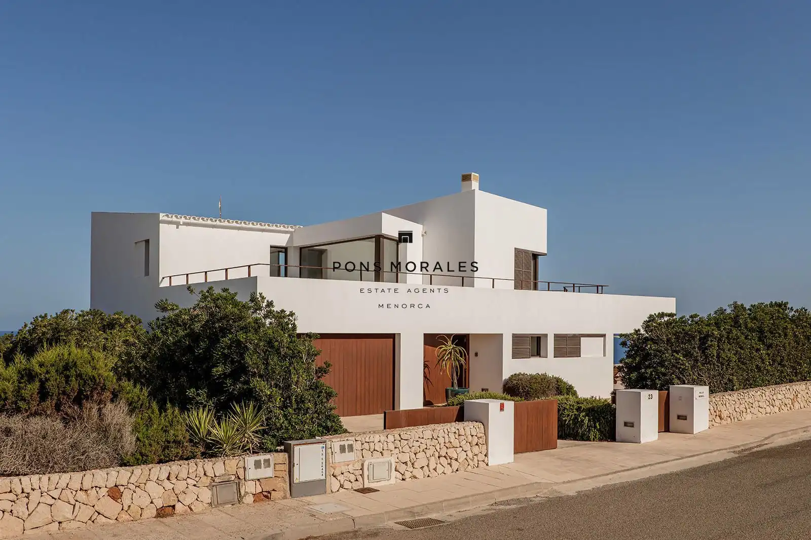 Vista exterior de Casa o xalet en venda en Ciutadella de Menorca amb Calefacció, Jardí privat i Terrassa
