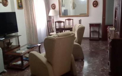 Living room of Flat for sale in  Sevilla Capital  with Air Conditioner, Heating and Private garden