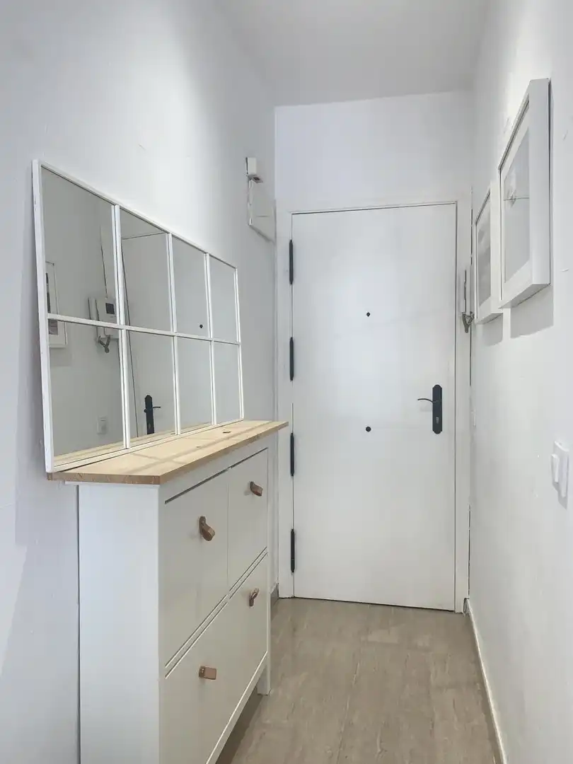 Flat for rent in Madrid  with Air Conditioner, Heating and Furnished