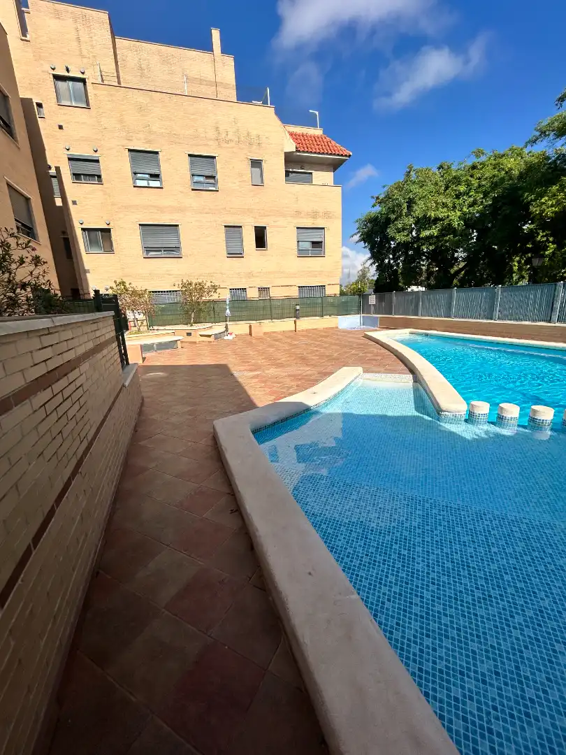 Piscina de Piso de alquiler en Centro  