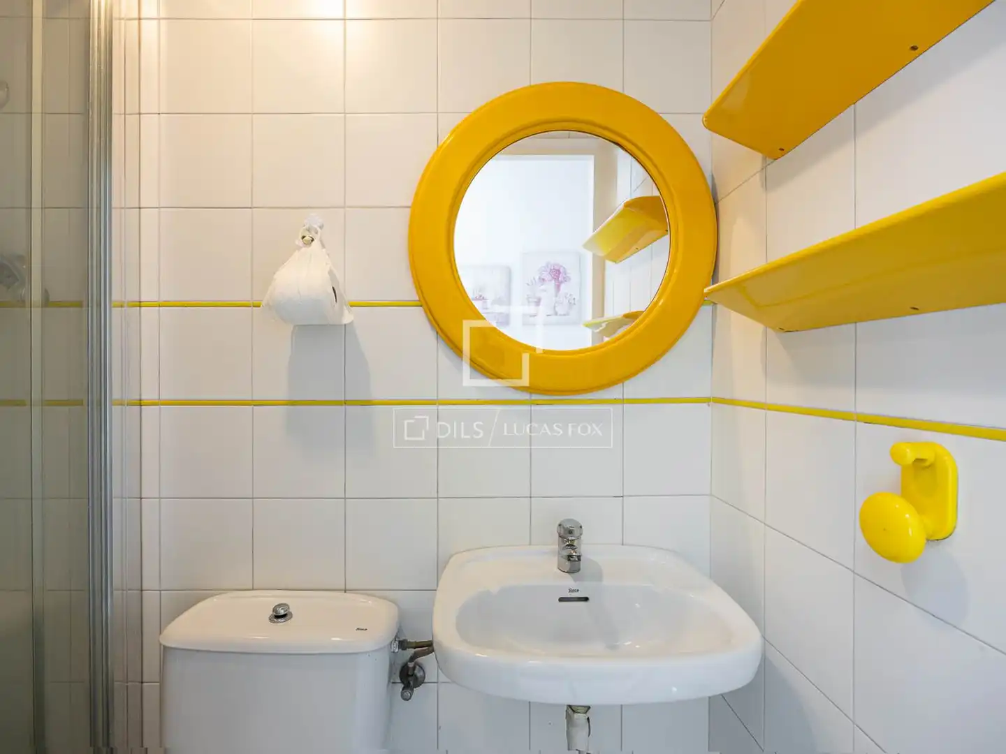 Bathroom of Flat for rent in Barcelona  with Air Conditioner, Heating and Furnished