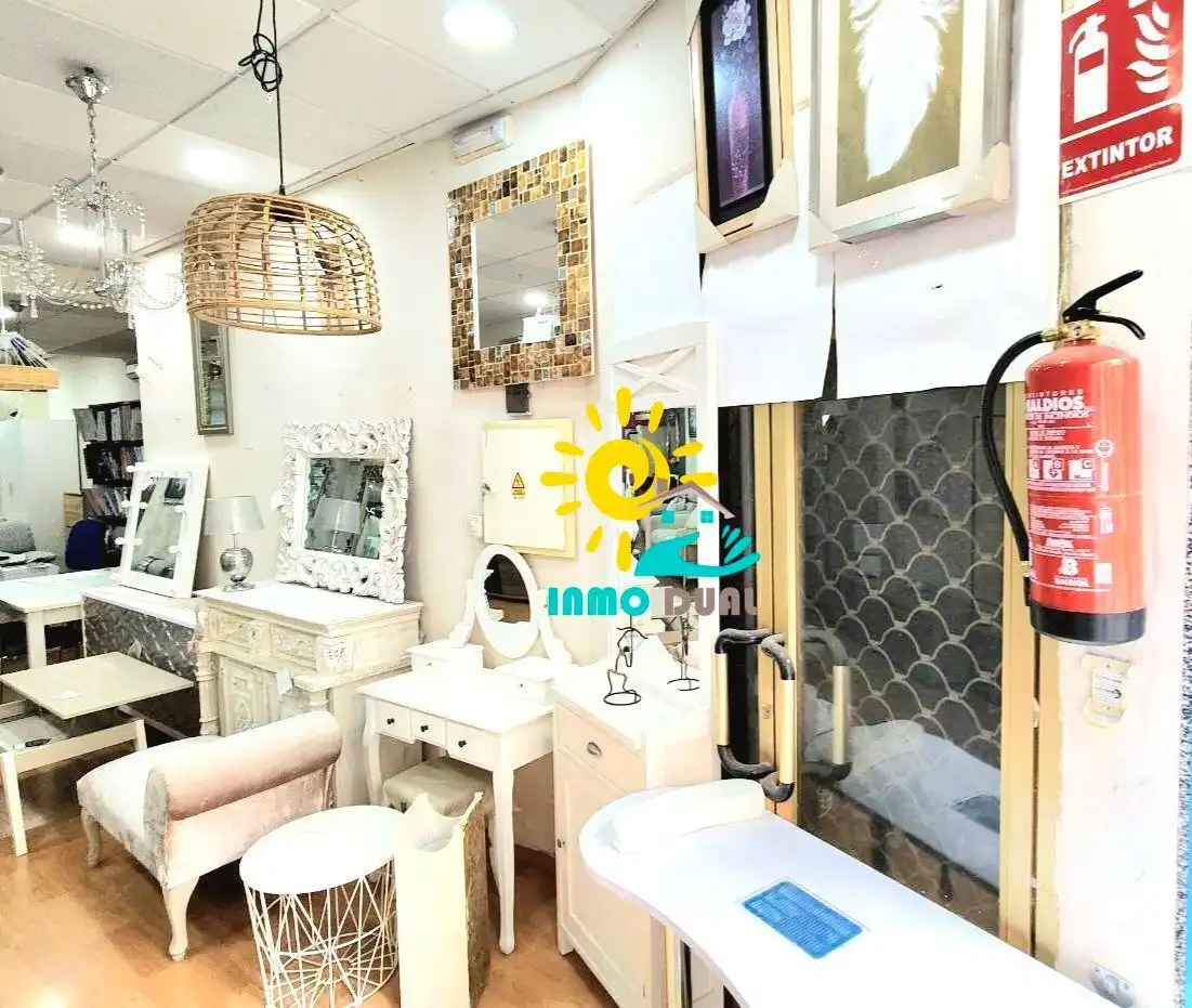 Local comercial en venda a Casco Antiguo, imagen 5