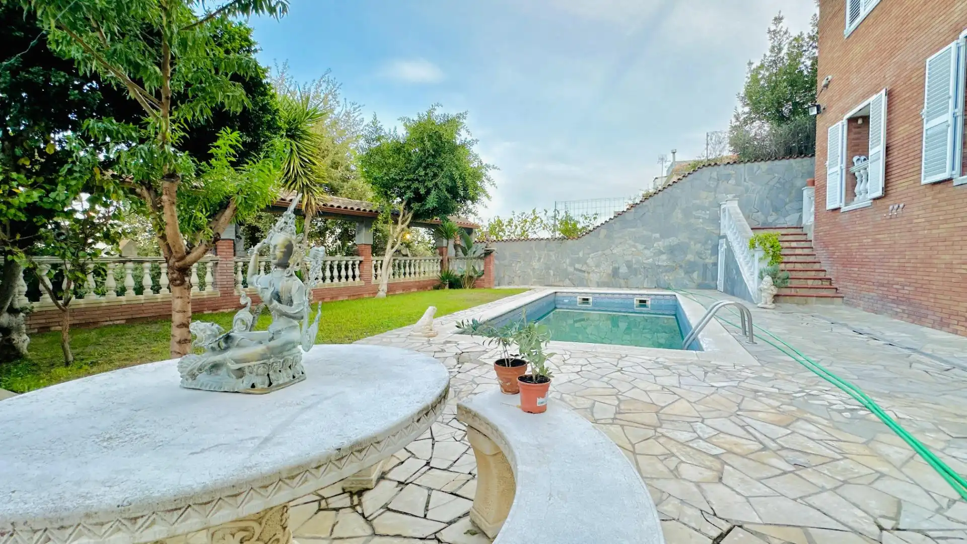 Detached house with terrace for sale in Carrer GRANOLLERS