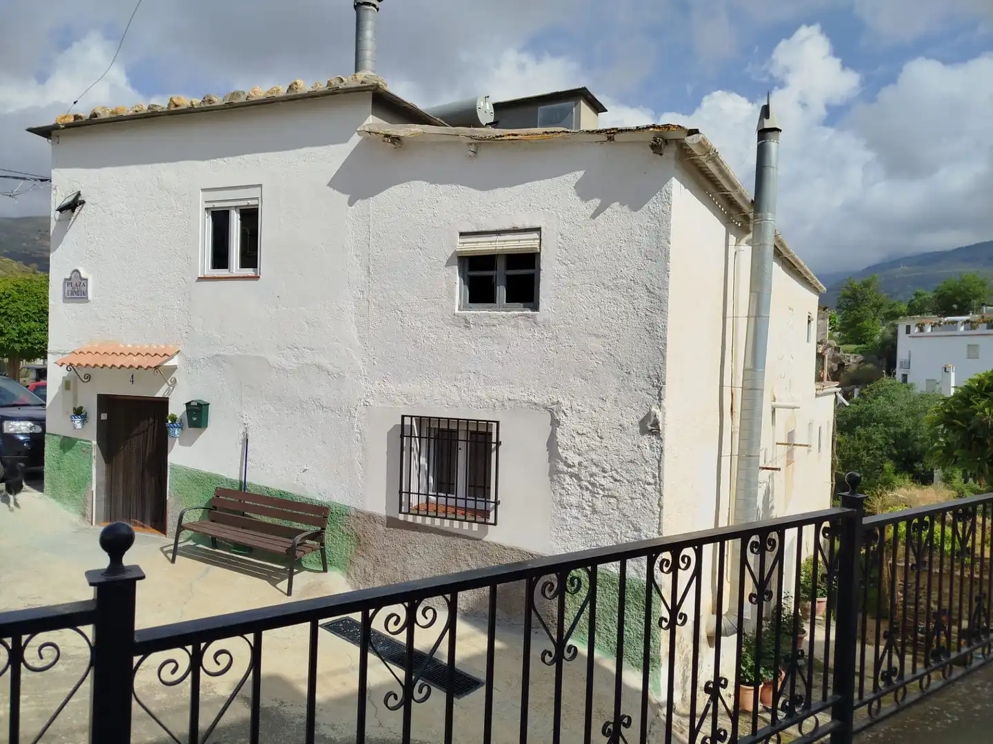 Vista exterior de Casa o xalet en venda en Cádiar amb Aire condicionat, Calefacció i Terrassa
