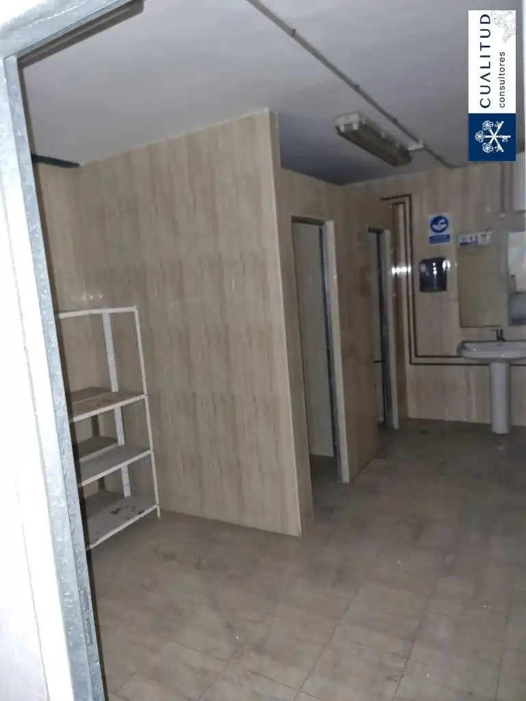 Baño de Nave industrial en venta en Vila-real