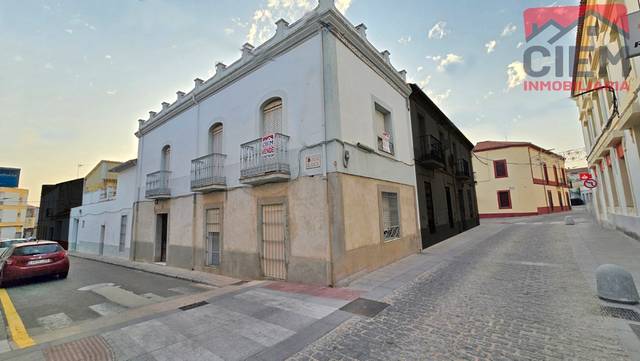 Casa-chalet en Venta en Calle Blanca, 2 en Miajadas