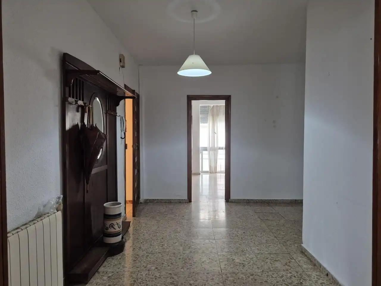 Wohnung zur Miete in Lucena mit Klimaanlage, Terrasse und Möbliert