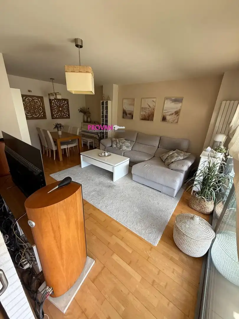 Piso en venta en Parla Este