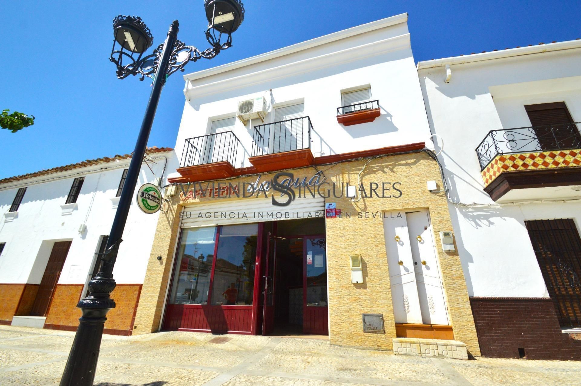 Casa o xalet en venda en Arroyomolinos de León amb Terrassa i Balcó