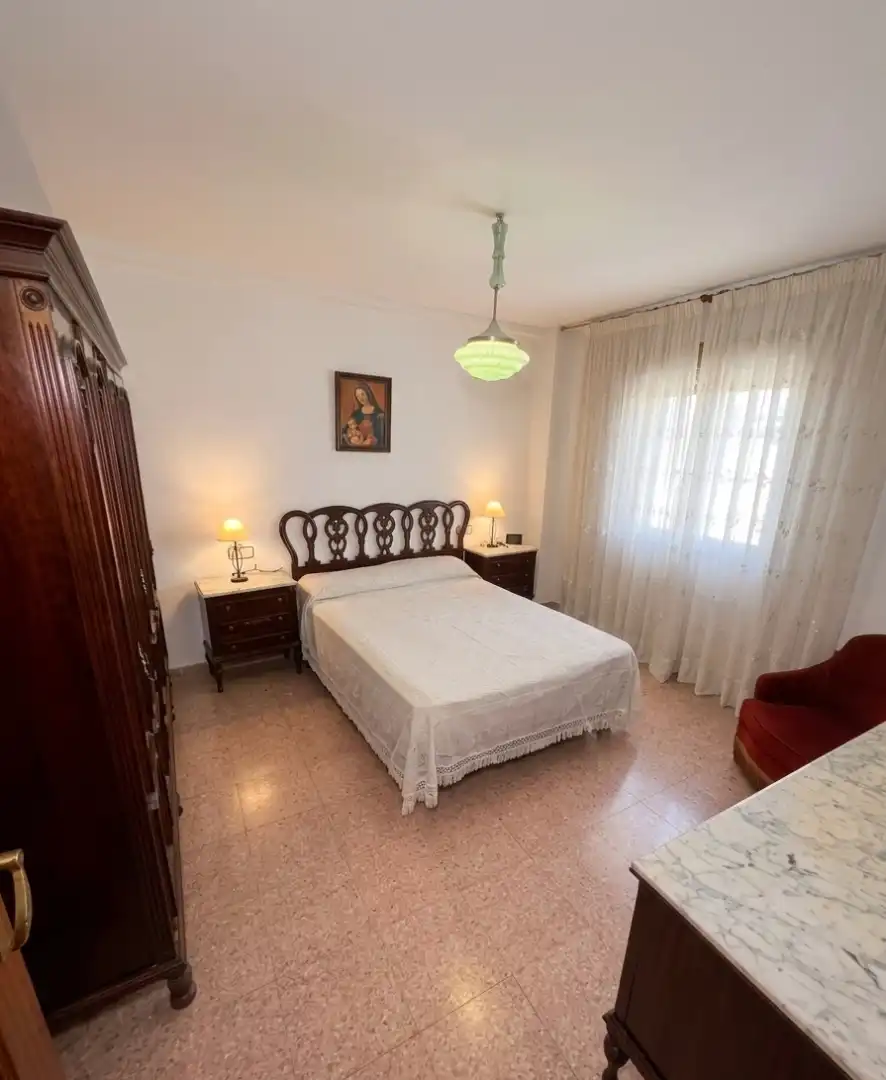 Habitación de Piso en venta en Elche / Elx con Amueblado y Balcón