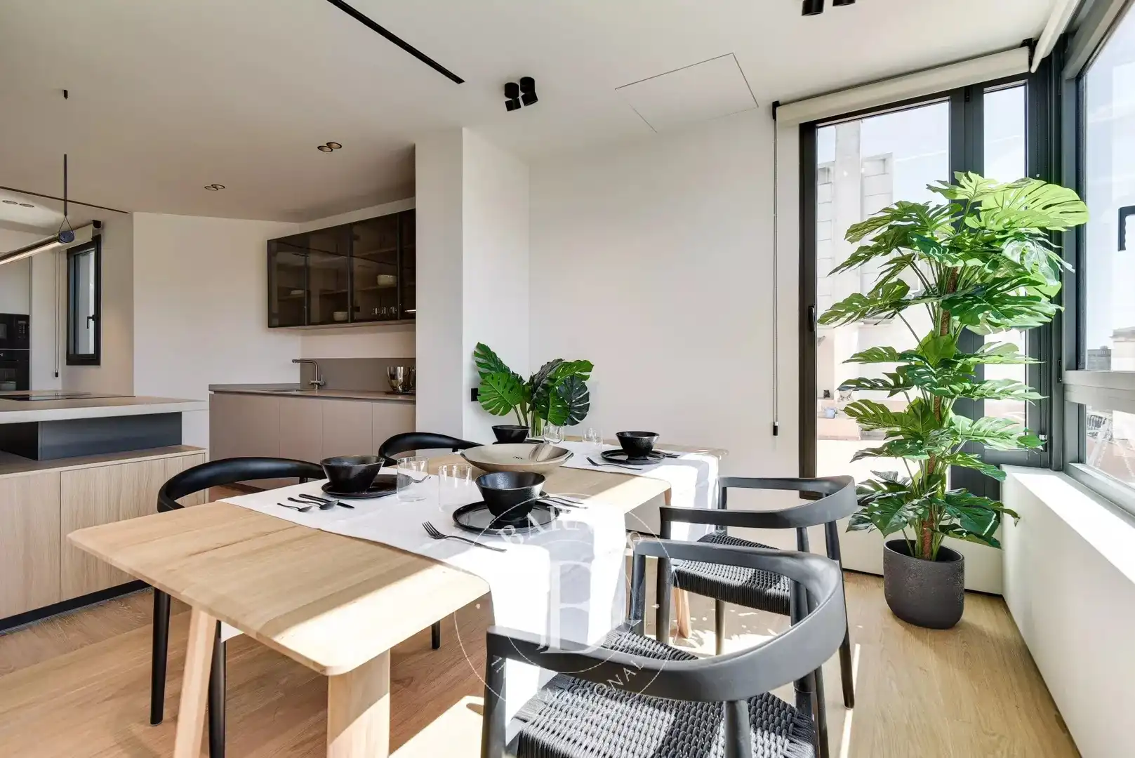 Esszimmer von Dachboden zum Verkauf in Barcelona mit Klimaanlage, Heizung und Terrasse