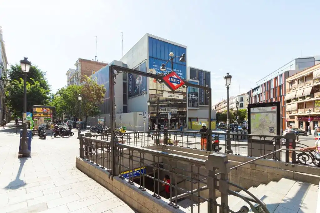 Piso con ascensor en alquiler en Calle del Mesón de Paredes, imagen 7