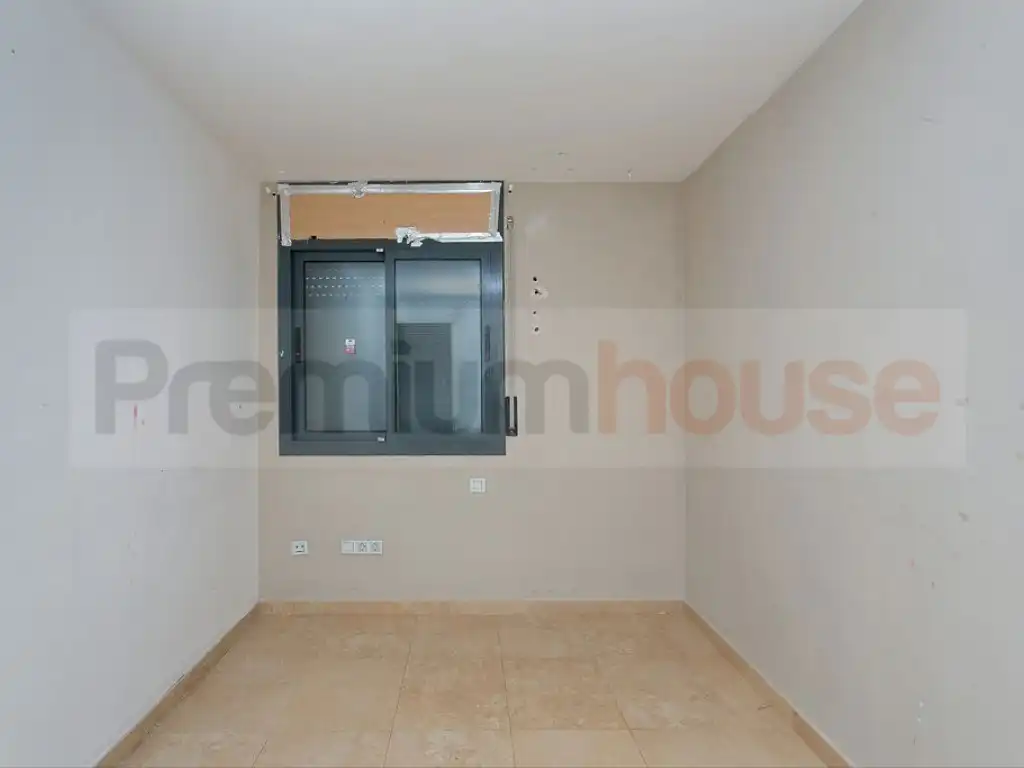 Dormitori de Casa o xalet en venda en Corbera de Llobregat, Barcelona