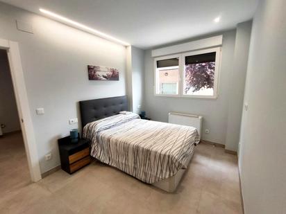 Bedroom of Apartment to rent in Salamanca Capital  with Heating and Furnished