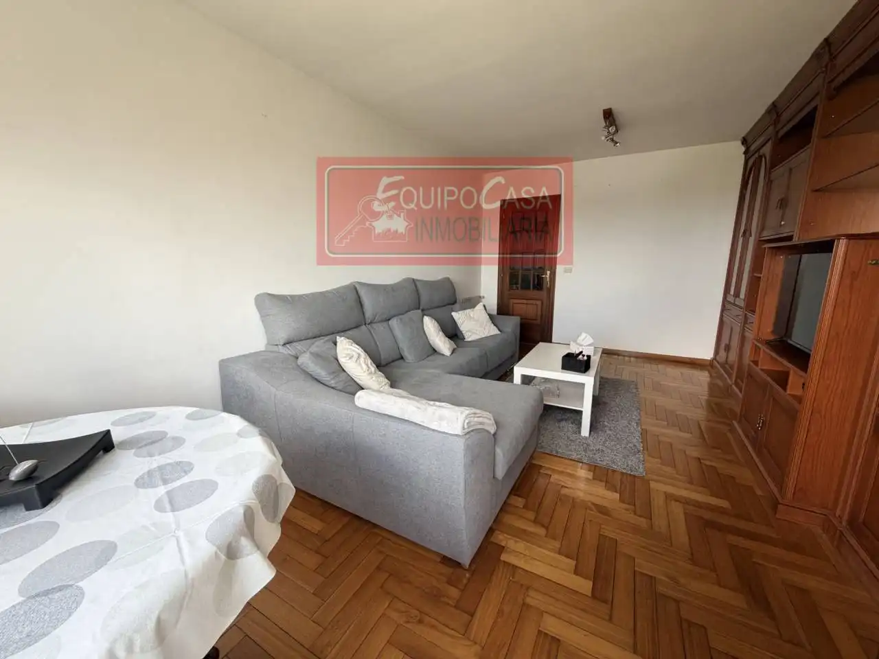 Wohnzimmer von Wohnung zur Miete in Lugo mit Heizung, Parkett und Möbliert