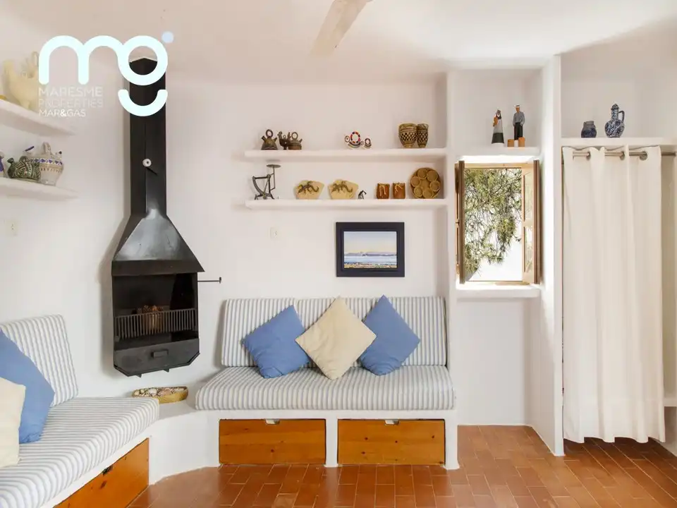 Living room of Country homes for sale in Andratx  with Air Conditioner, Heating and Private garden