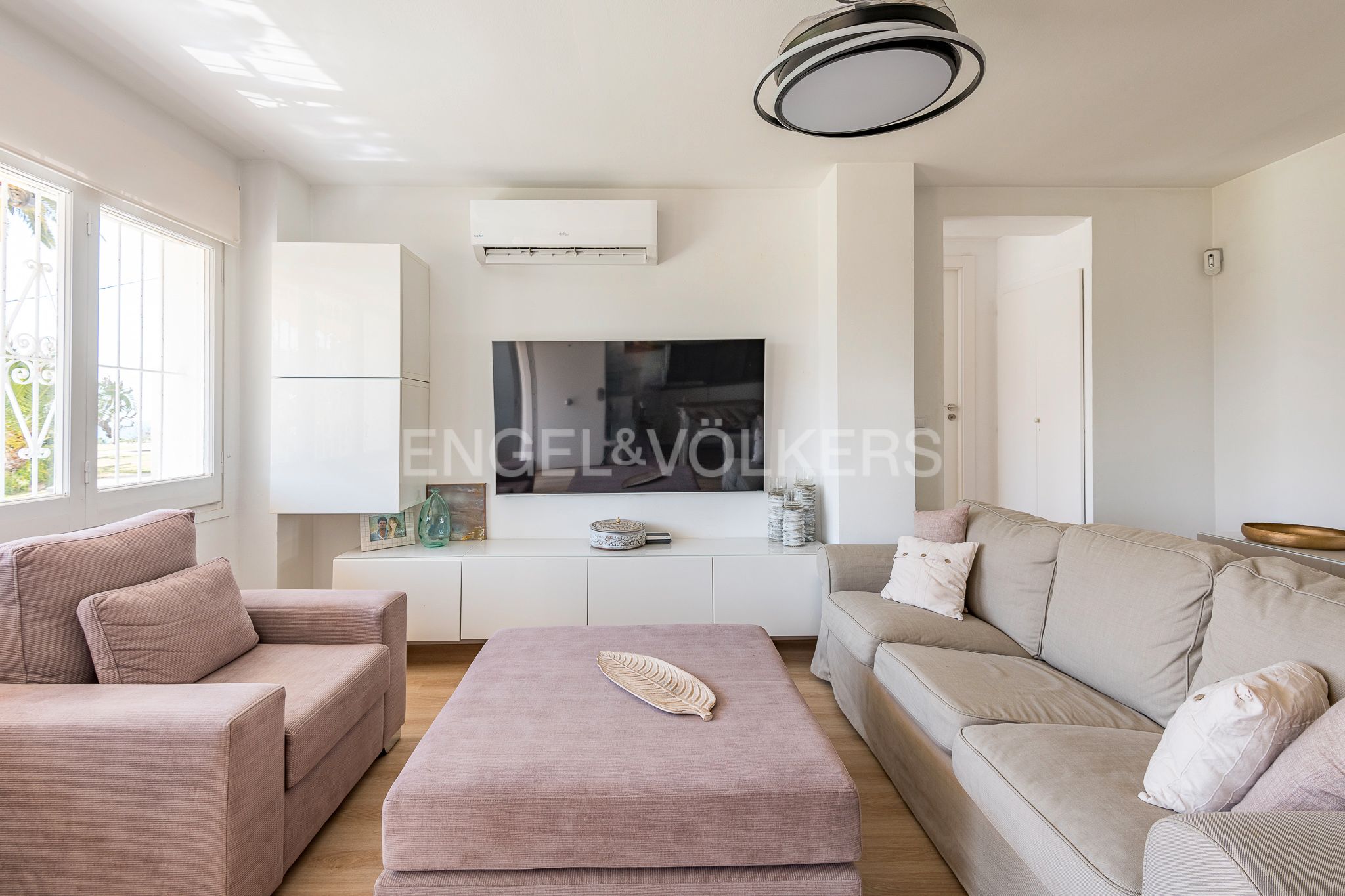 Living room of Apartment for sale in Sitges  with Air Conditioner, Heating and Private garden