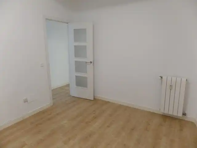 Piso en venta en Madrid con Calefacción, Horno y Lavadora