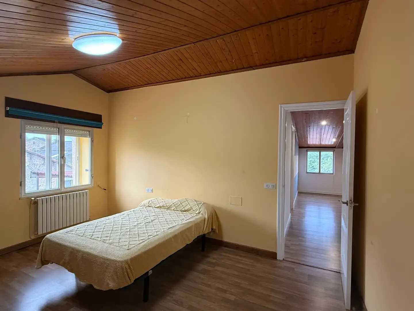 Bedroom of Detached homes for sale in Neda  with Heating, Private garden and Parquet flooring