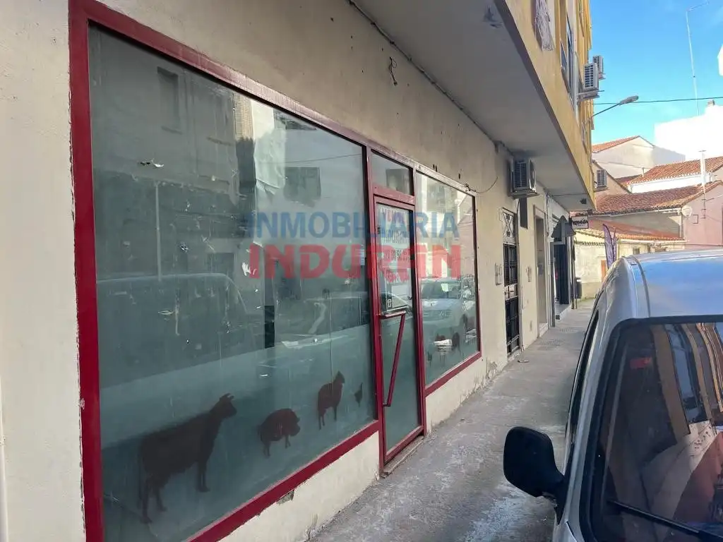 Gewerbefläche zum Verkauf in Navalmoral de la Mata