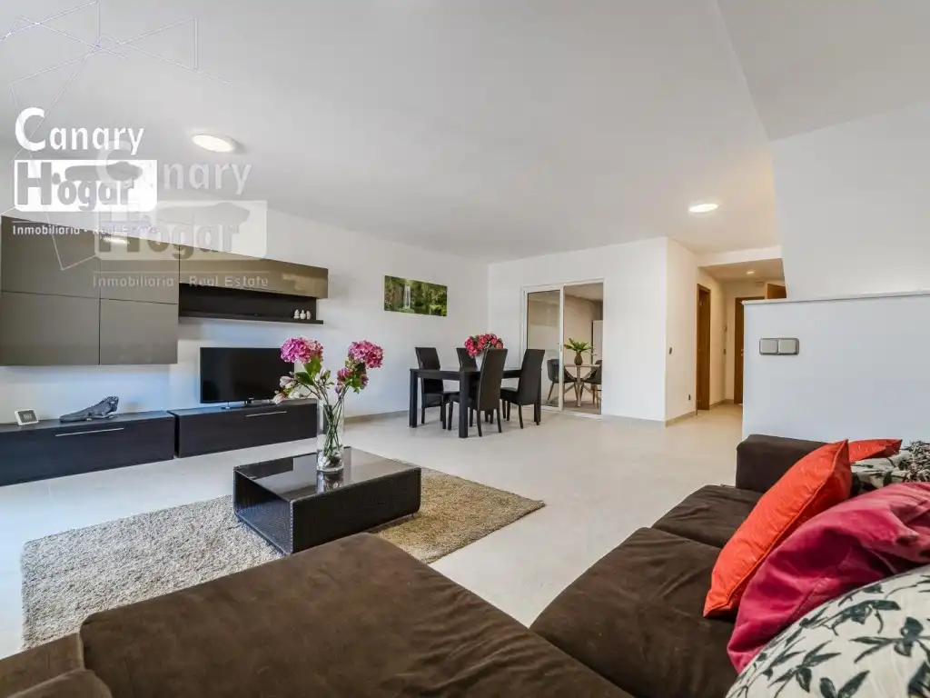 Sala d'estar de Casa o xalet de lloguer en Adeje amb Calefacció, Balcó i Piscina comunitària