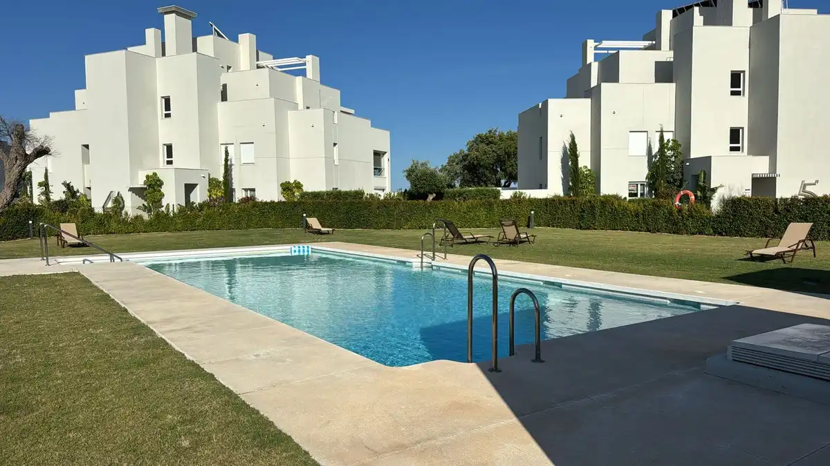 Swimming pool of Apartments for sale in Sotogrande  with Air Conditioner, Private garden and Terrace