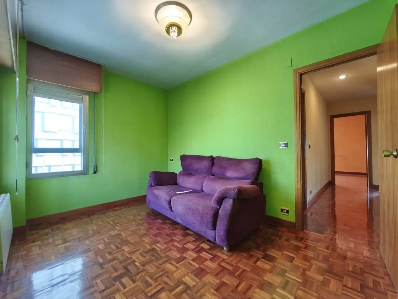 Dormitori de Pis en venda en Burgos amb Calefacció, Parquet i Terrassa